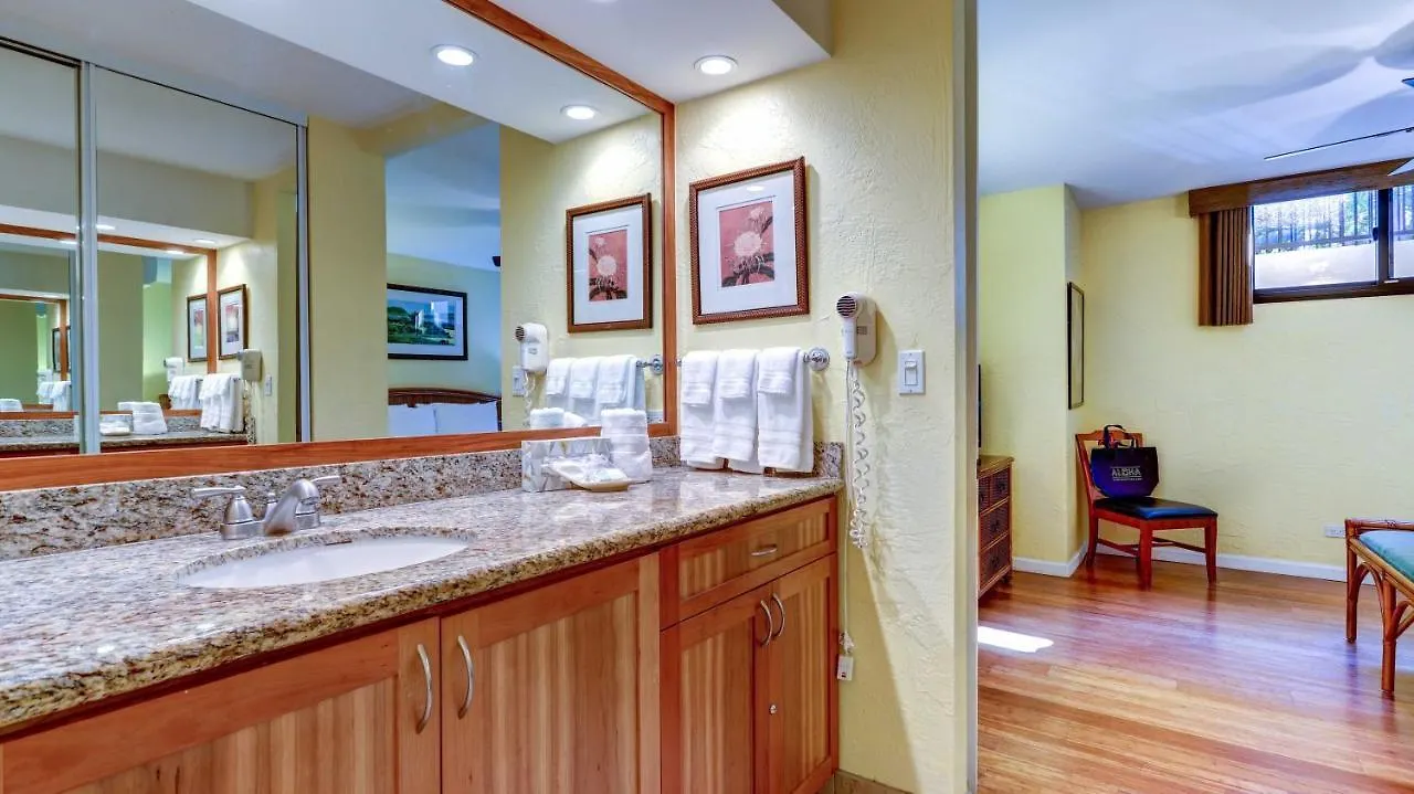 Апарт отель Papakea K303 2Bed/2Bath Stunning Ocean & Pool Views Лахайна Апарт-отель